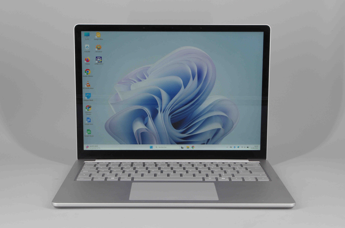 Microsoft Surface Laptop 6 13,5" Tactile - Ultra 5 135H - 16Go - 512Go